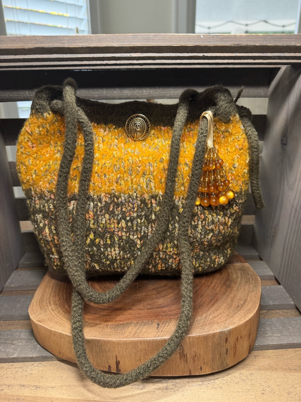 🍁 GORGEOUS Wool Blend Handmade Knit Shoulder Bag NWT. Olive Green & Gold
